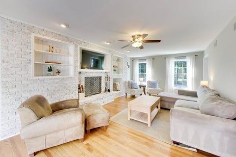 Tiny photo for 925 Hidden Lake Road, Naperville, IL 60565 (MLS # 12752098)