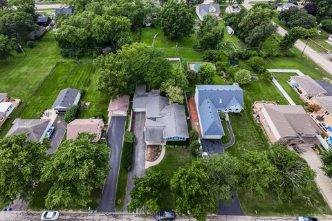 Tiny photo for 6914 Brookbank Road, Darien, IL 60561 (MLS # 12748108)