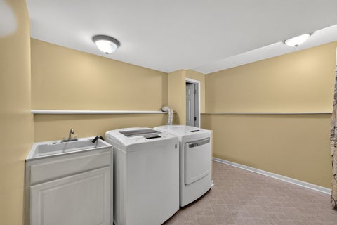 Tiny photo for 6914 Brookbank Road, Darien, IL 60561 (MLS # 12748108)