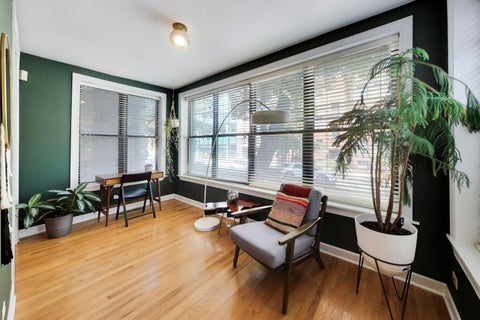 Tiny photo for 747 W Cornelia Avenue #N1, Chicago, IL 60657 (MLS # 12742757)