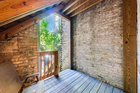 Tiny photo for 747 W Cornelia Avenue #N1, Chicago, IL 60657 (MLS # 12742757)