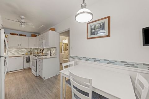 Tiny photo for 2646 N Mont Clare Avenue, Chicago, IL 60707 (MLS # 12586060)