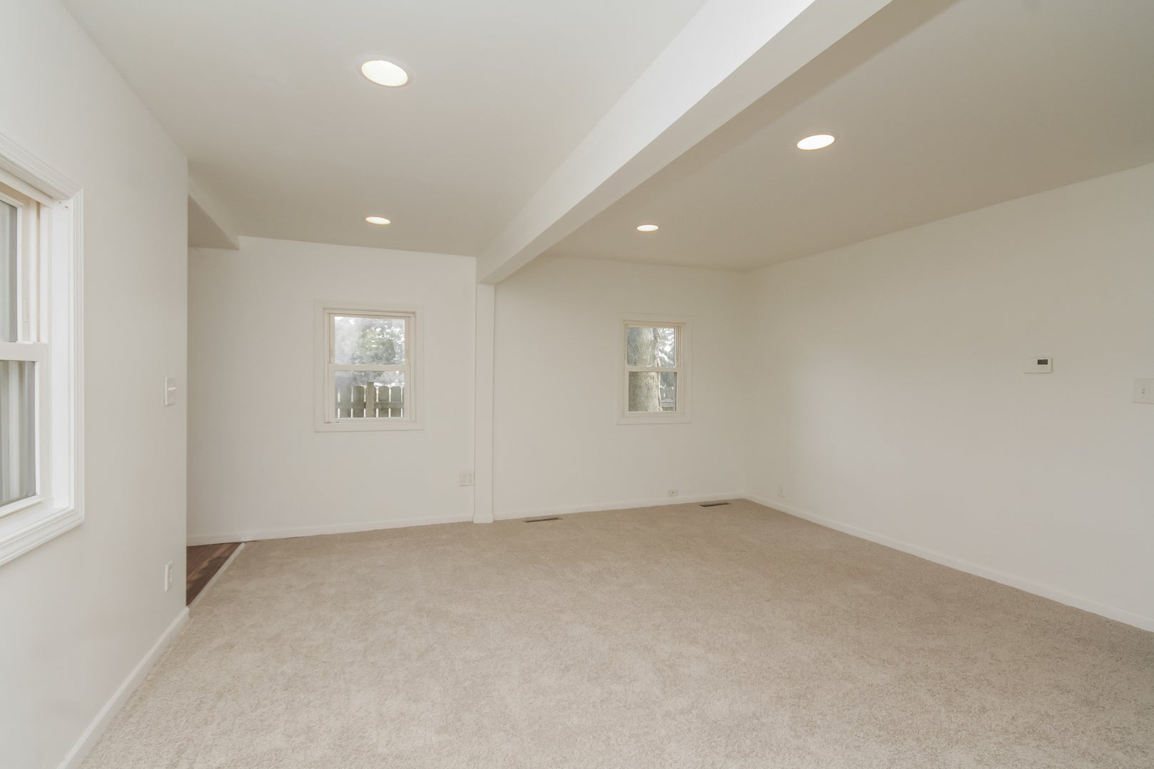 1107 E Joliet Street