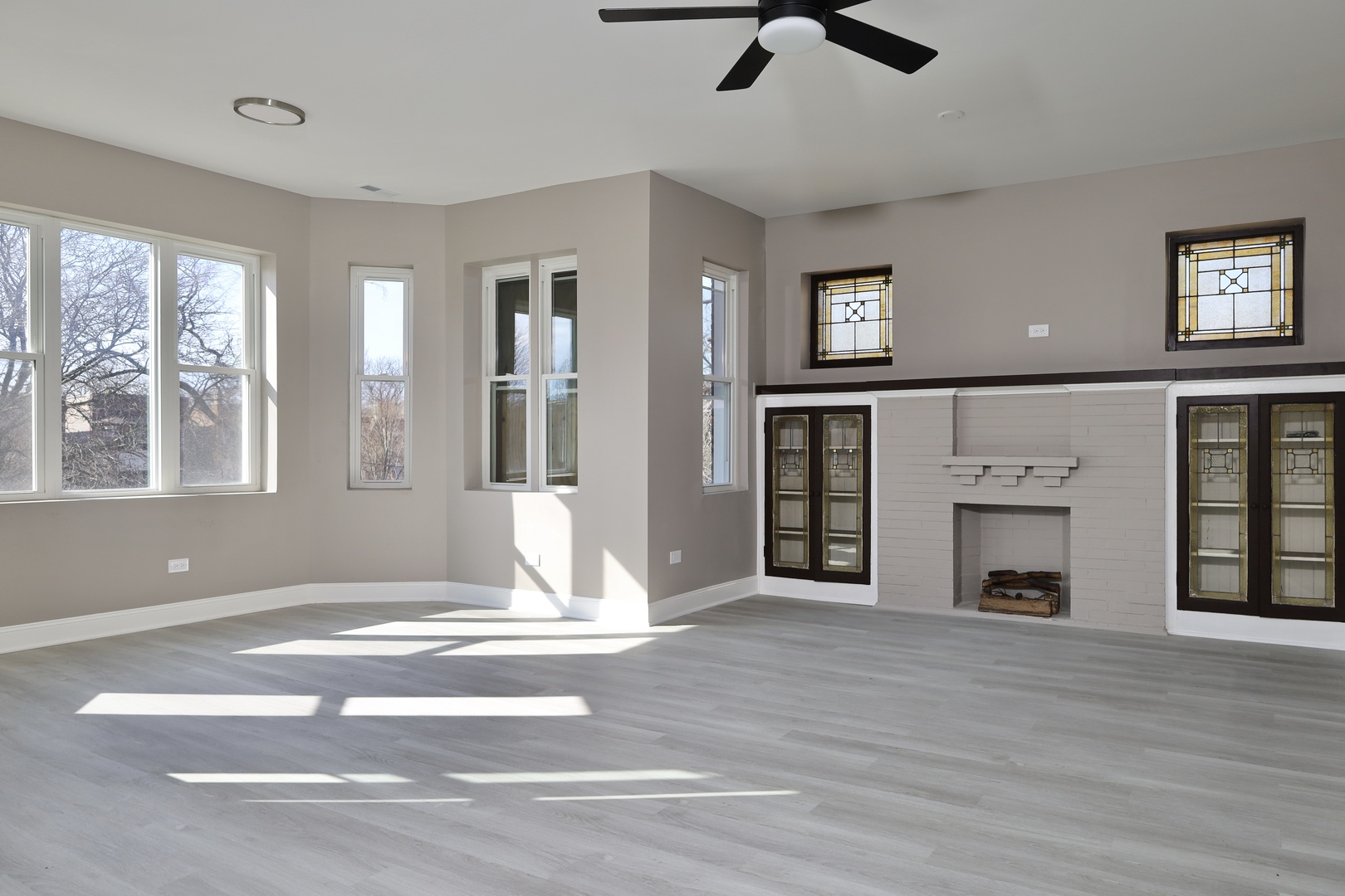 1900 W Garfield Boulevard