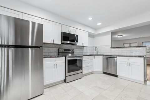 Tiny photo for 12822 Carriage Lane, Crestwood, IL 60418 (MLS # 12587994)