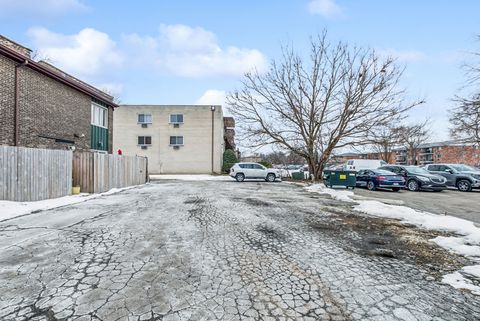 Tiny photo for 12822 Carriage Lane, Crestwood, IL 60418 (MLS # 12587994)