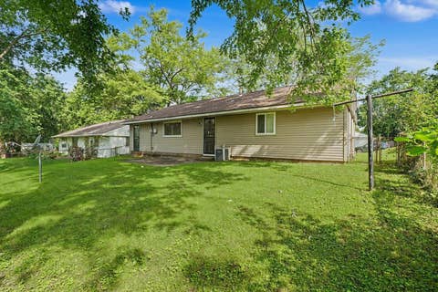 Tiny photo for 2803 E Illinois Street, Urbana, IL 61802 (MLS # 12732867)