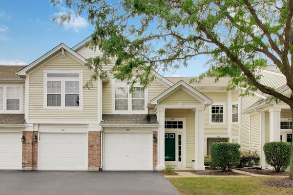 939 CHARLELA LN # 939, ELK GROVE VILLAGE, IL 60007 - Image aa3d51e44287d8e315a7b1ae48d8a1a8/605664871