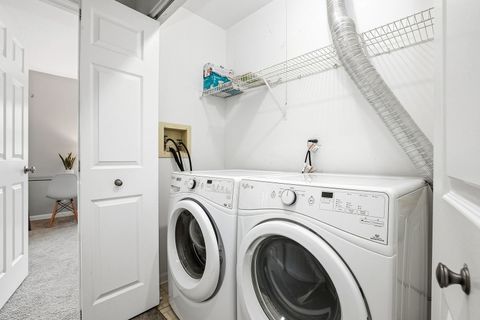 Tiny photo for 1925 N Maud Avenue #1, Chicago, IL 60614 (MLS # 12612433)
