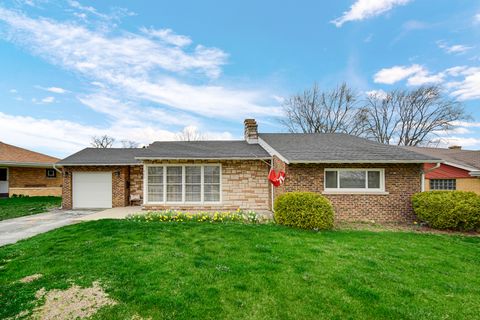 Tiny photo for 920 Theresa Lane, Chicago Heights, IL 60411 (MLS # 12609506)