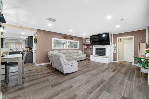 Tiny photo for 920 Theresa Lane, Chicago Heights, IL 60411 (MLS # 12609506)