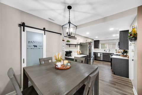 Tiny photo for 920 Theresa Lane, Chicago Heights, IL 60411 (MLS # 12609506)