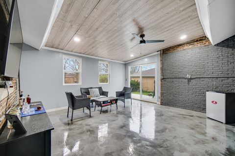 Tiny photo for 920 Theresa Lane, Chicago Heights, IL 60411 (MLS # 12609506)