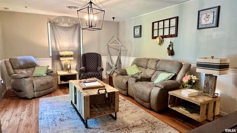 Tiny photo for 909 NORTH Road, West Frankfort, IL 62896 (MLS # EB459066)