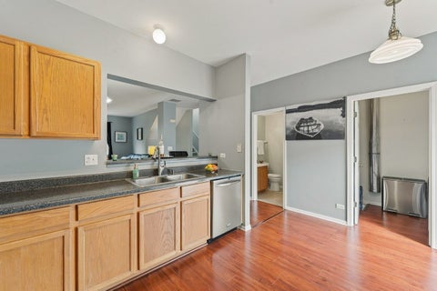 Tiny photo for 1002 Savoy Court, Elk Grove Village, IL 60007 (MLS # 12758814)