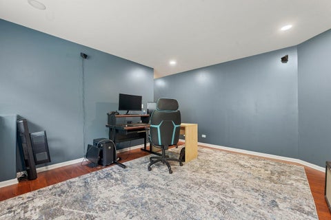 Tiny photo for 1002 Savoy Court, Elk Grove Village, IL 60007 (MLS # 12758814)