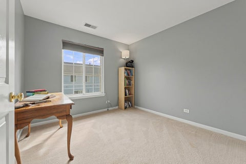 Tiny photo for 1002 Savoy Court, Elk Grove Village, IL 60007 (MLS # 12758814)