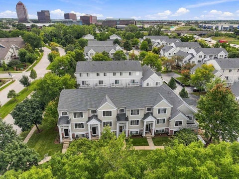 Tiny photo for 1002 Savoy Court, Elk Grove Village, IL 60007 (MLS # 12758814)
