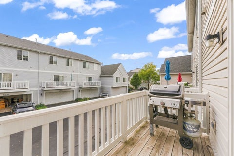 Tiny photo for 1002 Savoy Court, Elk Grove Village, IL 60007 (MLS # 12758814)
