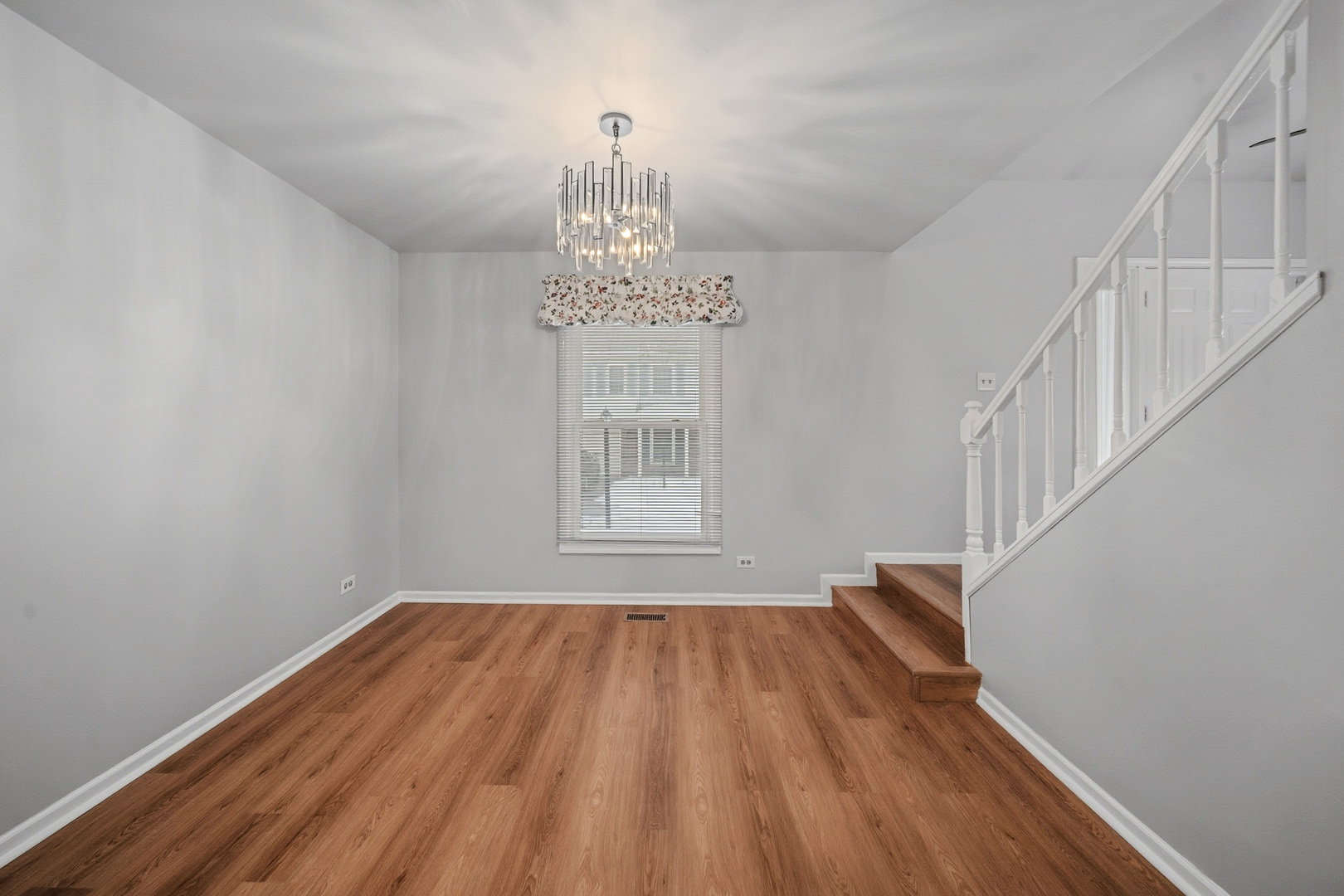 2547 College Hill Circle