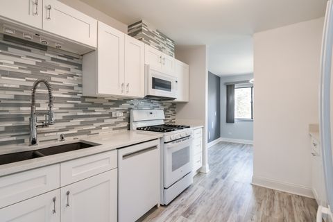 Tiny photo for 4000 BAYSIDE Drive #205, Palatine, IL 60074 (MLS # 12484035)