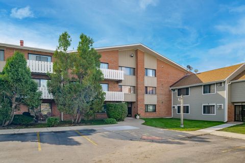 Tiny photo for 4000 BAYSIDE Drive #205, Palatine, IL 60074 (MLS # 12484035)