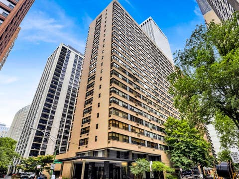 Photo of 850 N DeWitt Place #7K, Chicago, IL 60611 (MLS # 12691981)