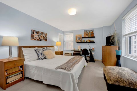 Tiny photo for 850 N DeWitt Place #7K, Chicago, IL 60611 (MLS # 12691981)