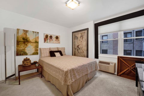 Tiny photo for 850 N DeWitt Place #7K, Chicago, IL 60611 (MLS # 12691981)
