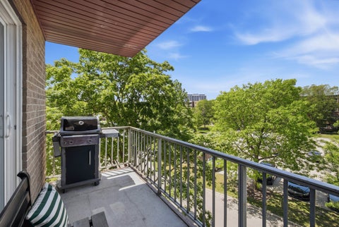 Tiny photo for 945 E Kenilworth Avenue #314, Palatine, IL 60074 (MLS # 12748605)