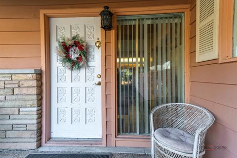 Tiny photo for 1161 Oak Spring Lane, Libertyville, IL 60048 (MLS # 12430527)