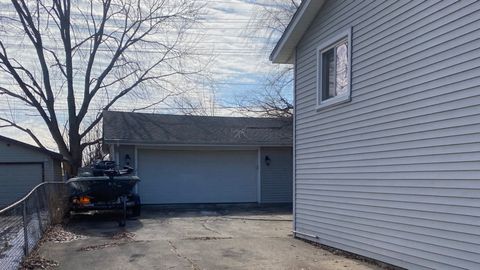 Tiny photo for 811 Oakton Avenue, Romeoville, IL 60446 (MLS # 12570645)