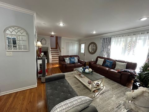 Tiny photo for 410 E Garwood Avenue, Mount Prospect, IL 60056 (MLS # 12500657)