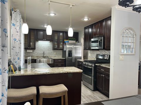 Tiny photo for 410 E Garwood Avenue, Mount Prospect, IL 60056 (MLS # 12500657)