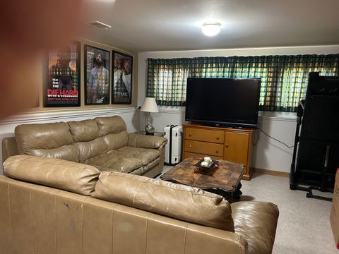 Tiny photo for 410 E Garwood Avenue, Mount Prospect, IL 60056 (MLS # 12500657)