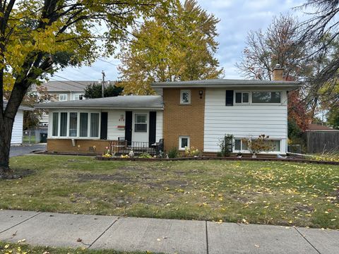 410 E Garwood Avenue Mount Prospect IL 60056