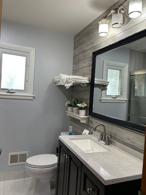 Tiny photo for 410 E Garwood Avenue, Mount Prospect, IL 60056 (MLS # 12500657)