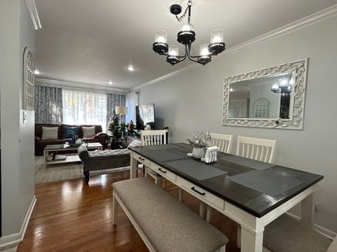 Tiny photo for 410 E Garwood Avenue, Mount Prospect, IL 60056 (MLS # 12500657)