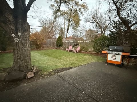 Tiny photo for 410 E Garwood Avenue, Mount Prospect, IL 60056 (MLS # 12500657)