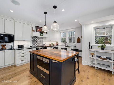 Tiny photo for 205 Scott Avenue, Winnetka, IL 60093 (MLS # 12503772)