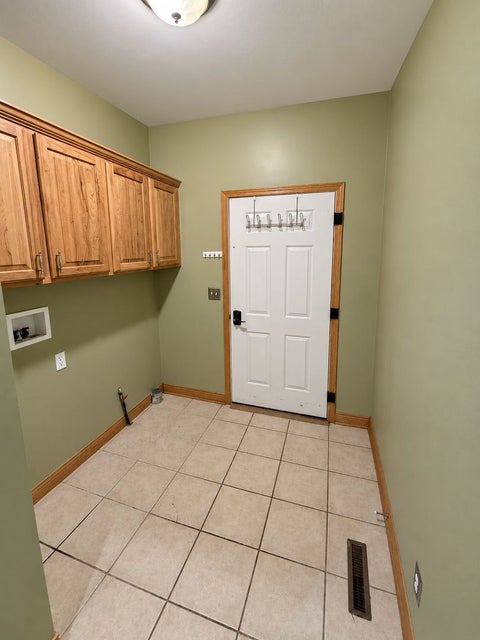 Tiny photo for 635 Nathan Lattin Lane, Sycamore, IL 60178 (MLS # 12765593)