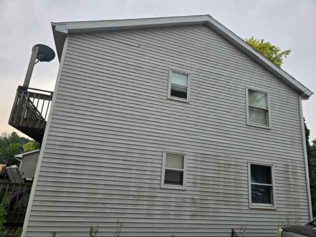 489 Eisenhower Street
