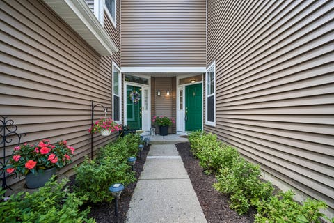 Tiny photo for 20 Arbordale Court, Algonquin, IL 60102 (MLS # 12709320)