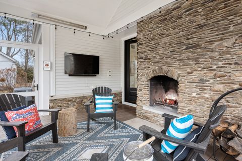 Tiny photo for 800 Glenview Road, Glenview, IL 60025 (MLS # 12615725)