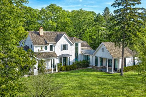 Photo of 800 Glenview Road, Glenview, IL 60025 (MLS # 12615725)