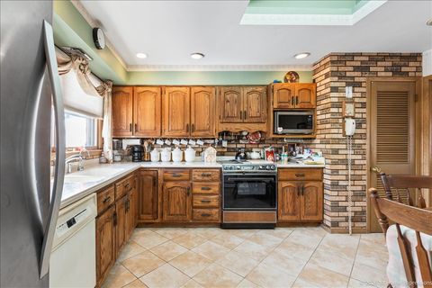 Tiny photo for 10441 Long Avenue, Oak Lawn, IL 60453 (MLS # 12566311)