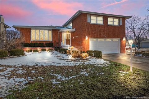 Tiny photo for 10441 Long Avenue, Oak Lawn, IL 60453 (MLS # 12566311)