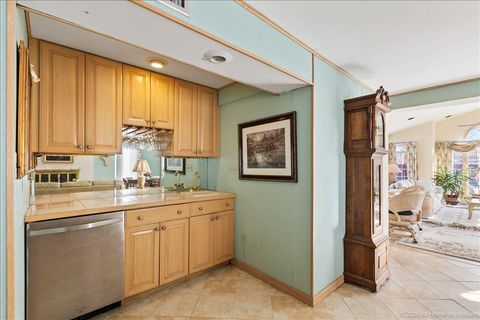 Tiny photo for 10441 Long Avenue, Oak Lawn, IL 60453 (MLS # 12566311)