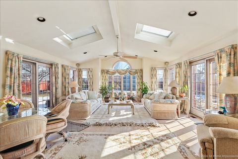 Tiny photo for 10441 Long Avenue, Oak Lawn, IL 60453 (MLS # 12566311)