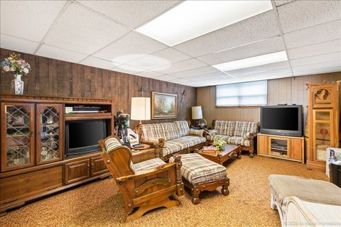 Tiny photo for 10441 Long Avenue, Oak Lawn, IL 60453 (MLS # 12566311)